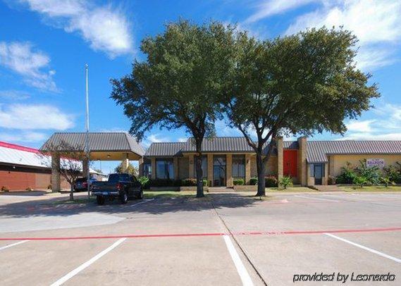 Red Roof & Conference Center Motel 2*