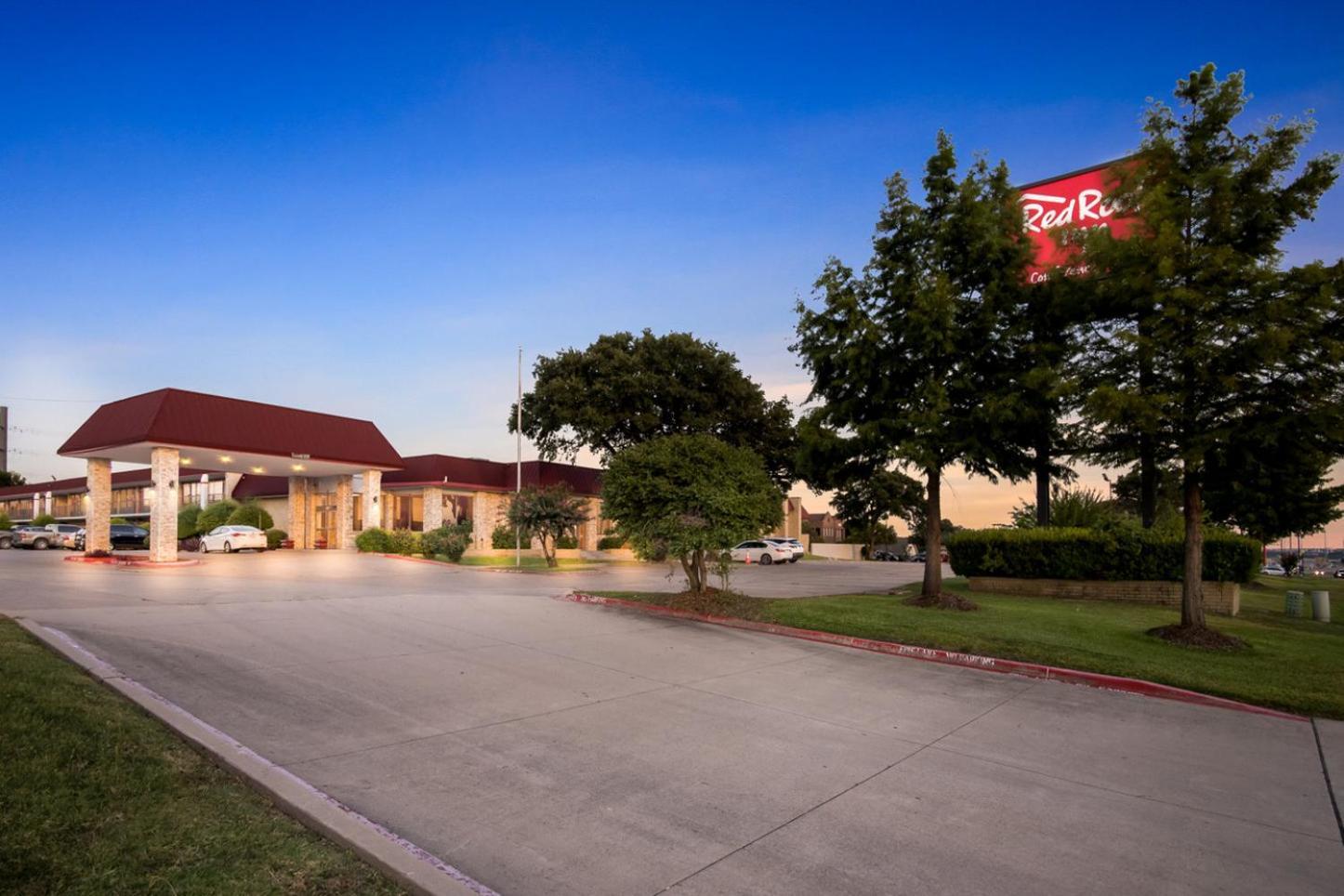 Red Roof & Conference Center Motel 2*